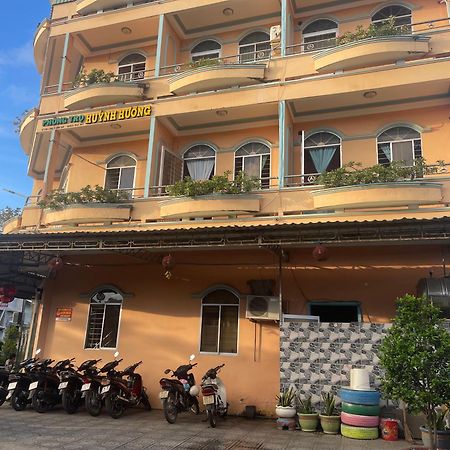Huynh Huong Guesthouse Ha Tien Bagian luar foto